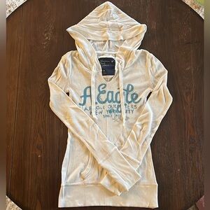 AE hooded tee